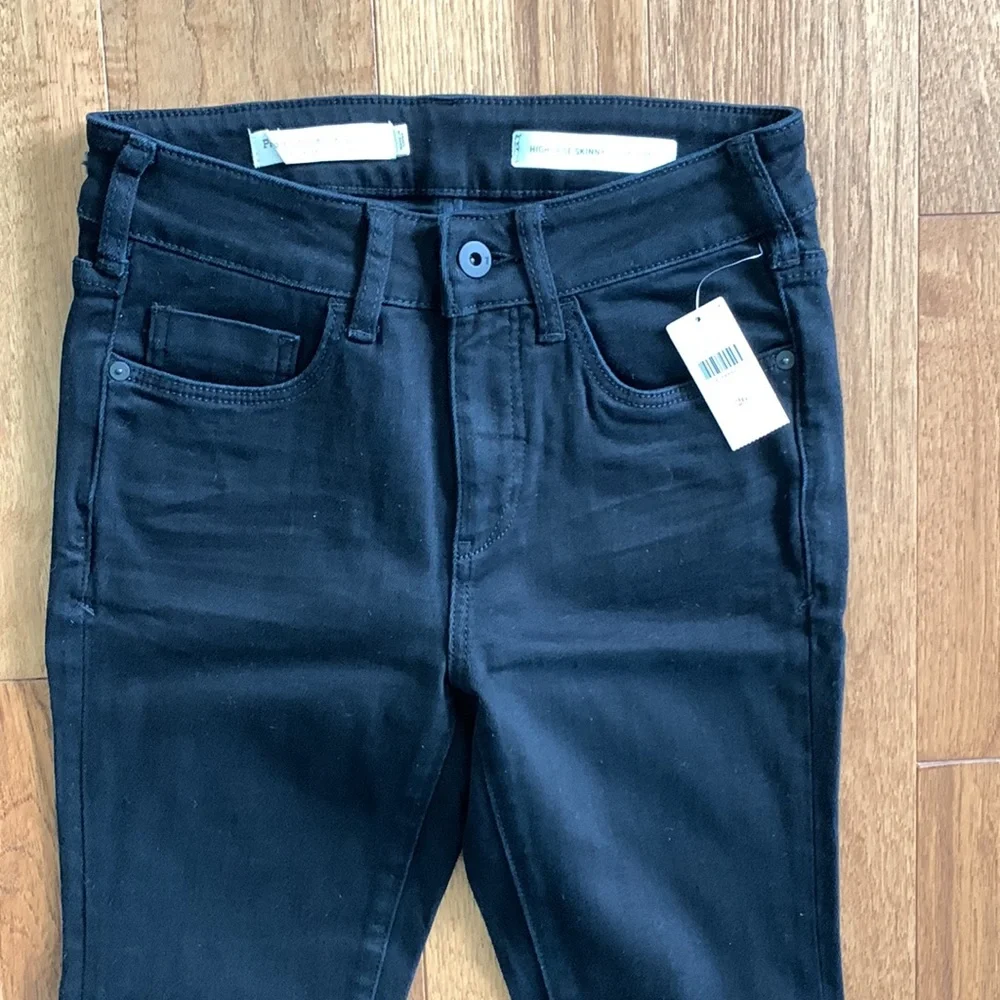 Jeans - Picture 2 of 5